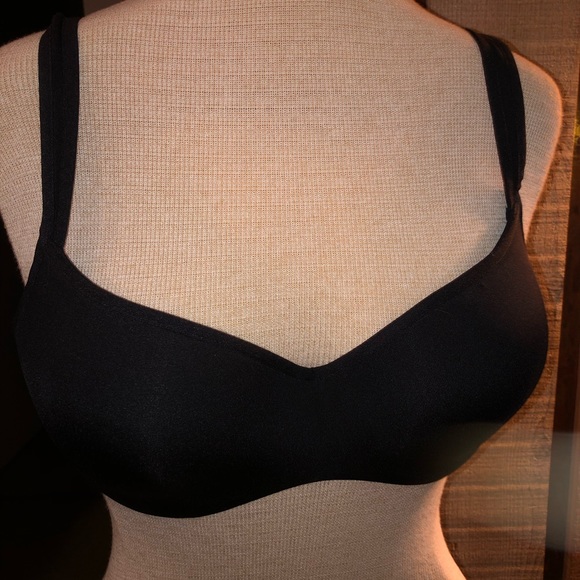 Beautiful Black underwire bra, from Le Mystere - Picture 2 of 11